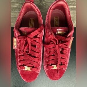 PUMA Mayze Velvet Tibetan Red